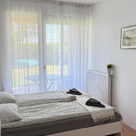 Balaton Nova Apartment-beachfront 公寓