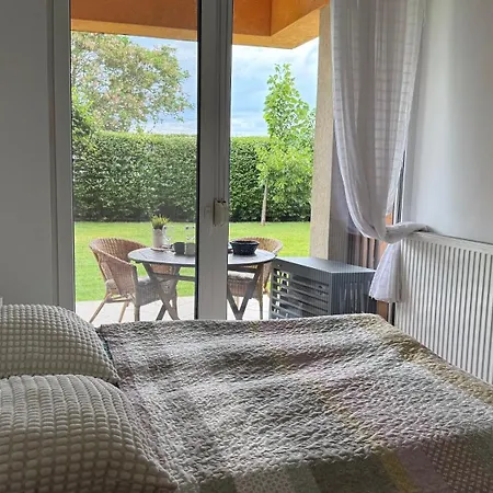公寓 Balaton Nova Apartment-beachfront 希欧福克