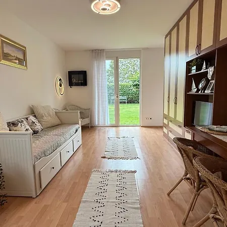 Balaton Nova Apartment-beachfront * 希欧福克
