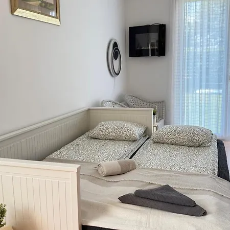 Balaton Nova Apartment-beachfront 公寓